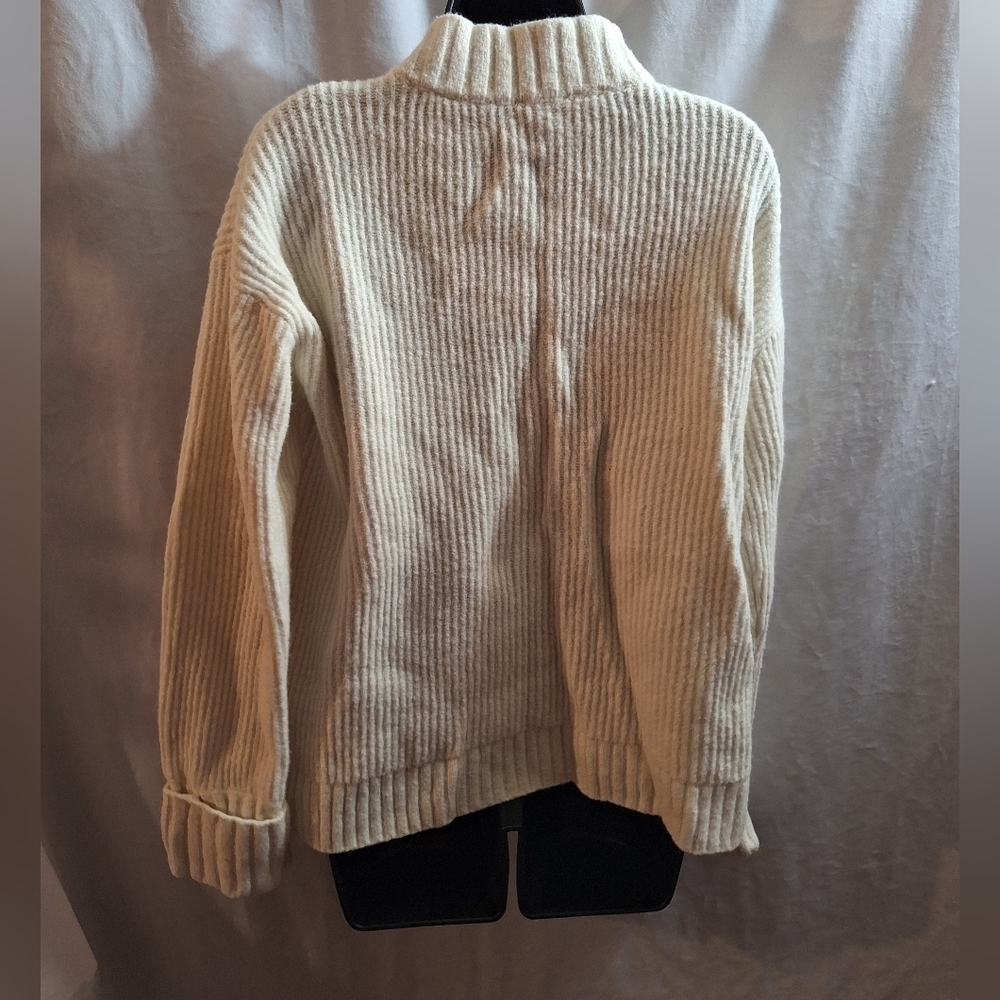 White Ribbed Button-Up Sweater - Picture 4 of 5